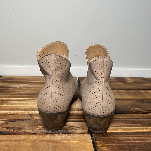 ME TOO Womens Zinnia 8 Nubuck Comfort Ankle Boots Size 9.5 - Picture 3 of 10